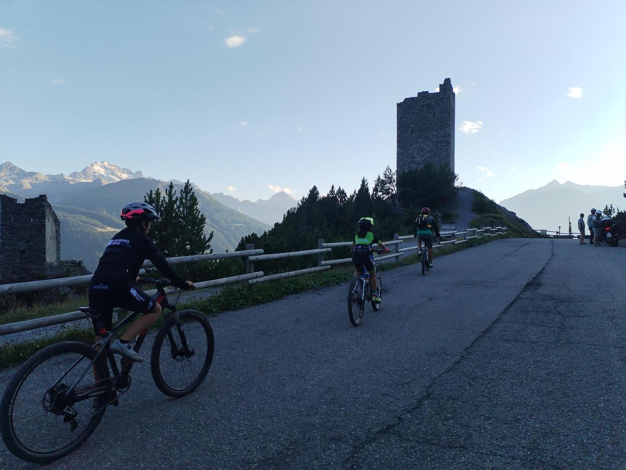 Via Cancano Valdidentro-Bormio Premadio Exterior photo